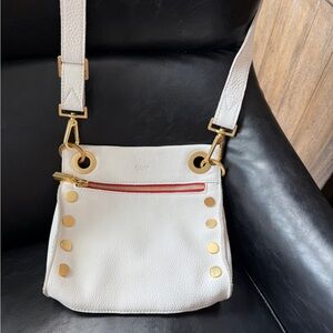 Hammitt Tony Med Crossbody Purse white/Brushed Gold Red Zipwhite Leather box inc